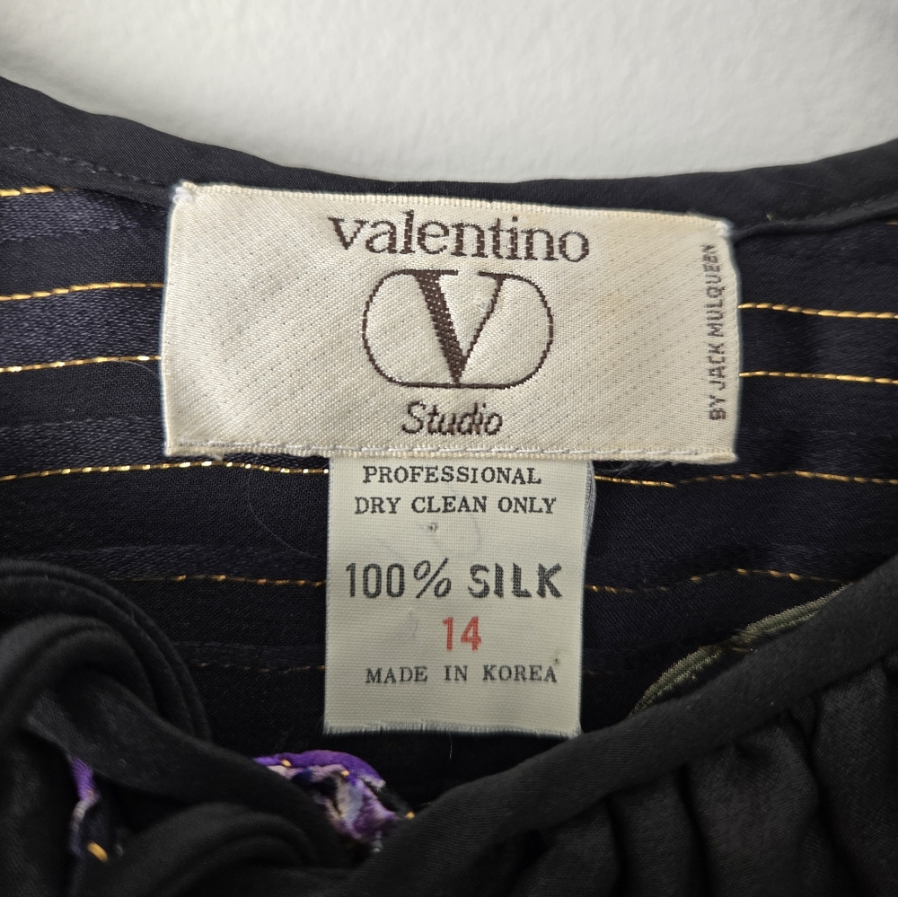 Vintage Valentino Studio By Jack Mulqueen 100% Silk Floral Ruffle Blouse - Picture 5 of 9